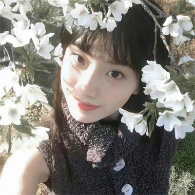 踉跄的女孩